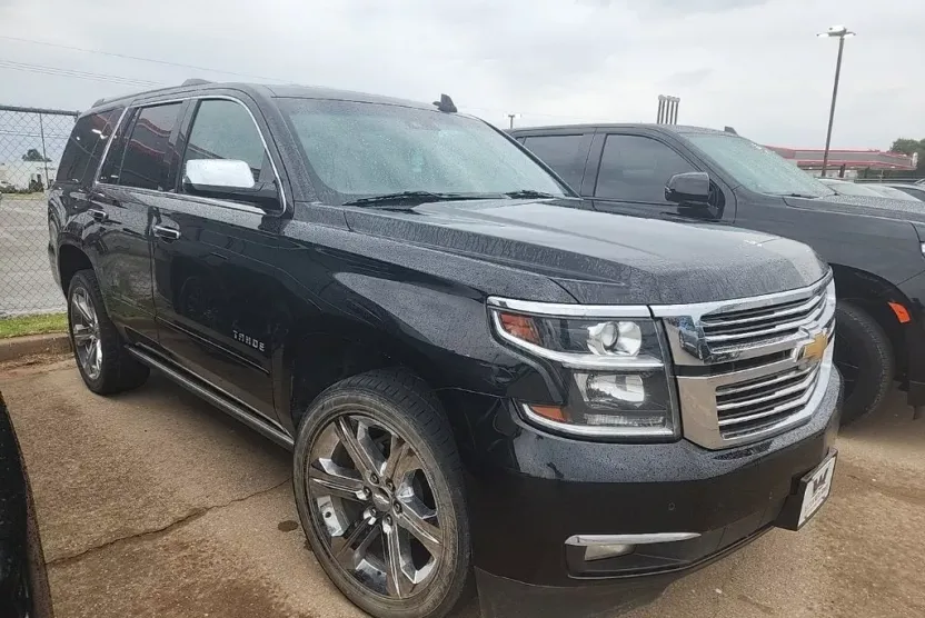 2018 Chevrolet Tahoe Premier photo 1