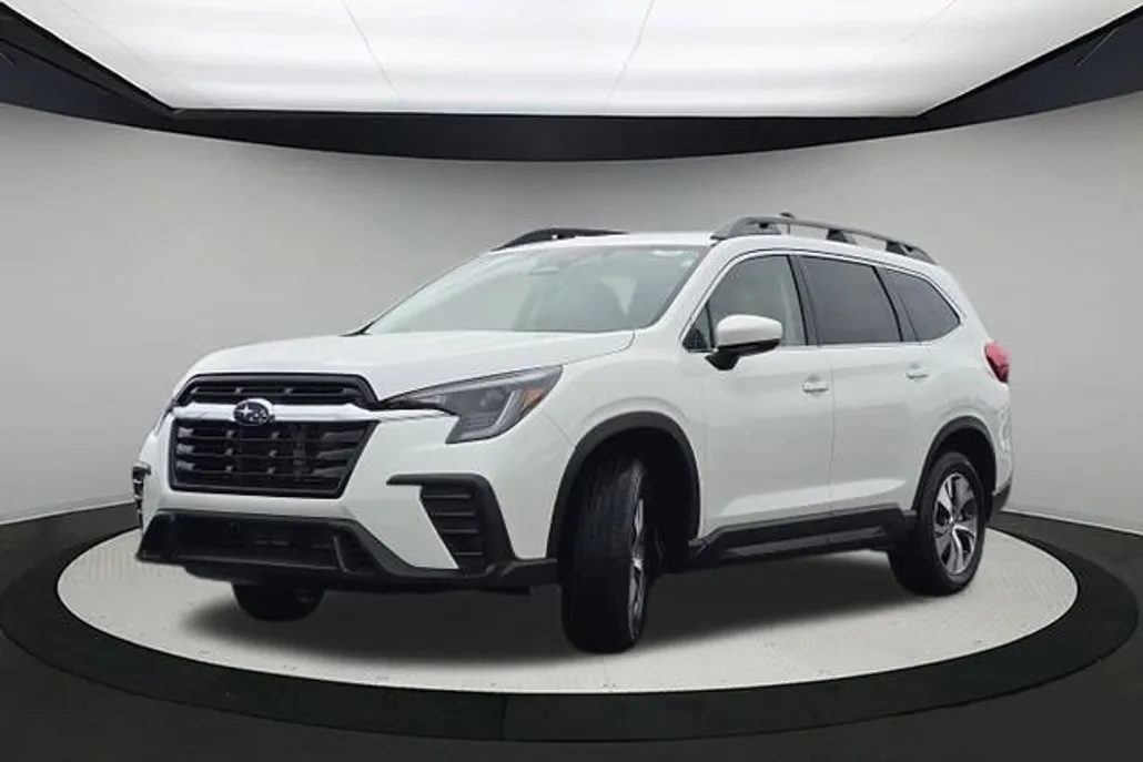 2025 Subaru Ascent Premium photo 1
