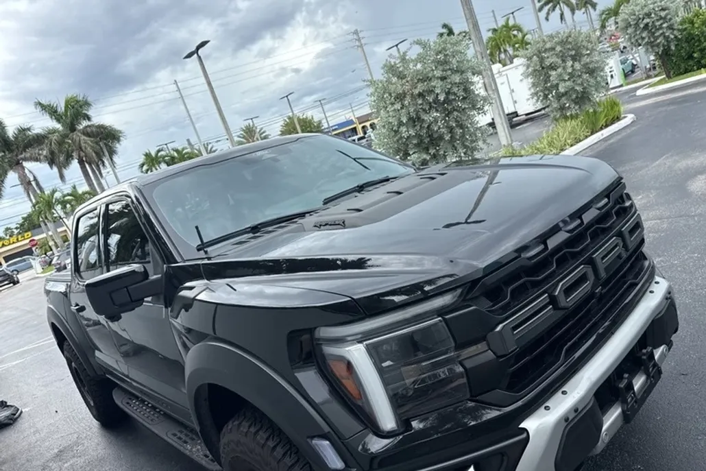 2024 Ford F-150 Raptor photo 1