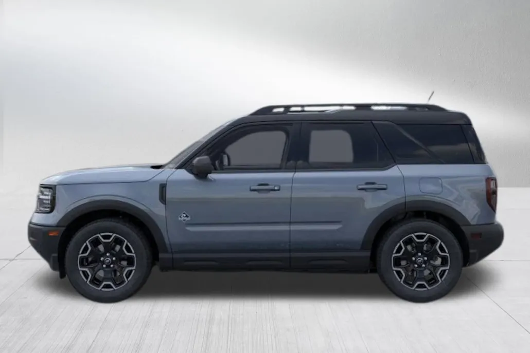 2025 Ford Bronco Sport Outer Banks photo 1