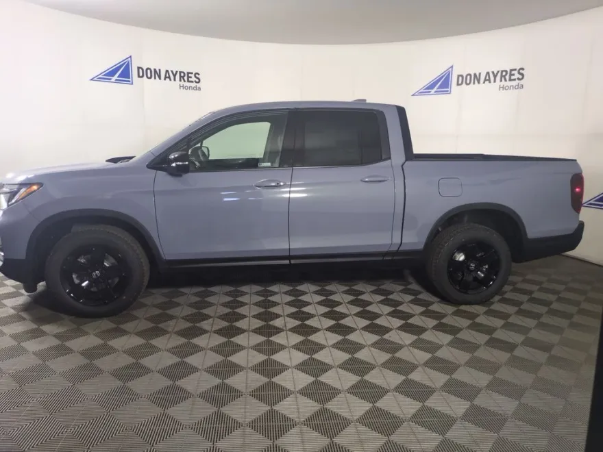 2026 Honda Ridgeline Black Edition photo 1
