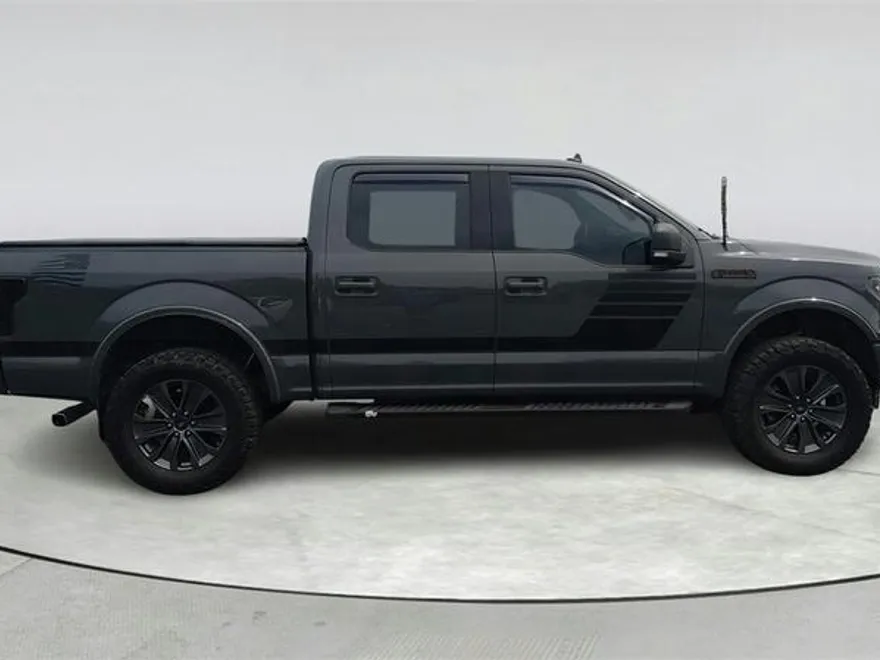 2018 Ford F-150 XLT photo 1