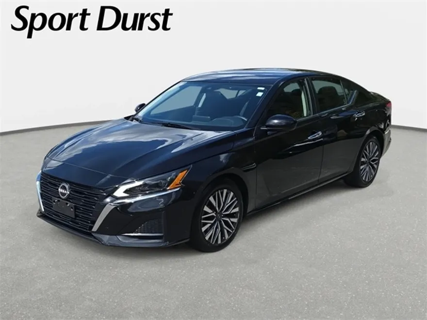 2023 Nissan Altima 2.5 SV photo 1
