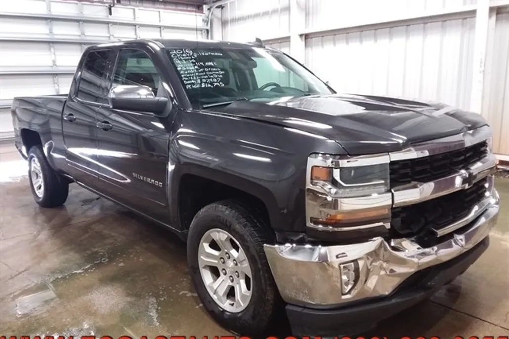2016 Chevrolet Silverado 1500 LT photo 1
