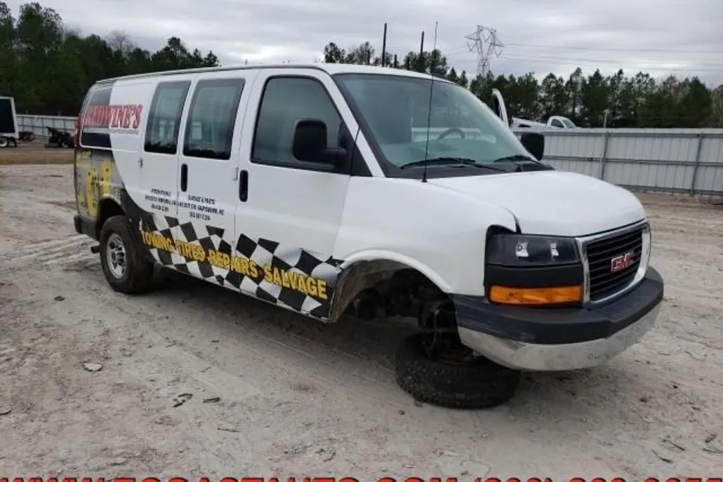 2021 Gmc Savana Cargo photo 1