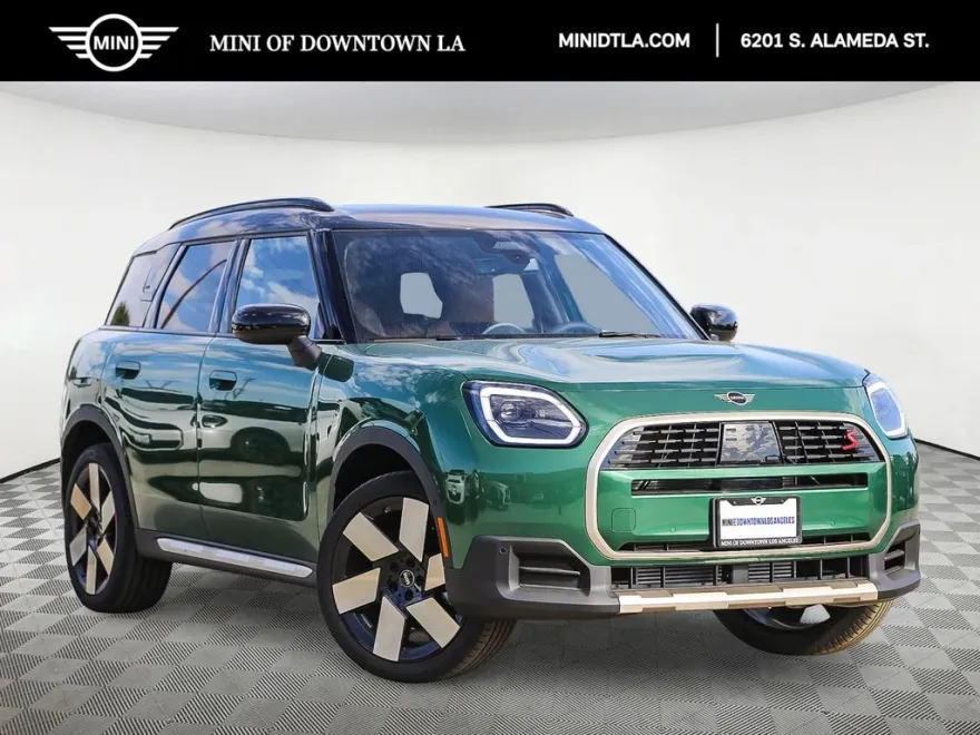 2025 Mini Countryman S ALL4 photo 1
