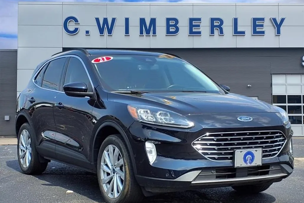 2021 Ford Escape Titanium photo 1