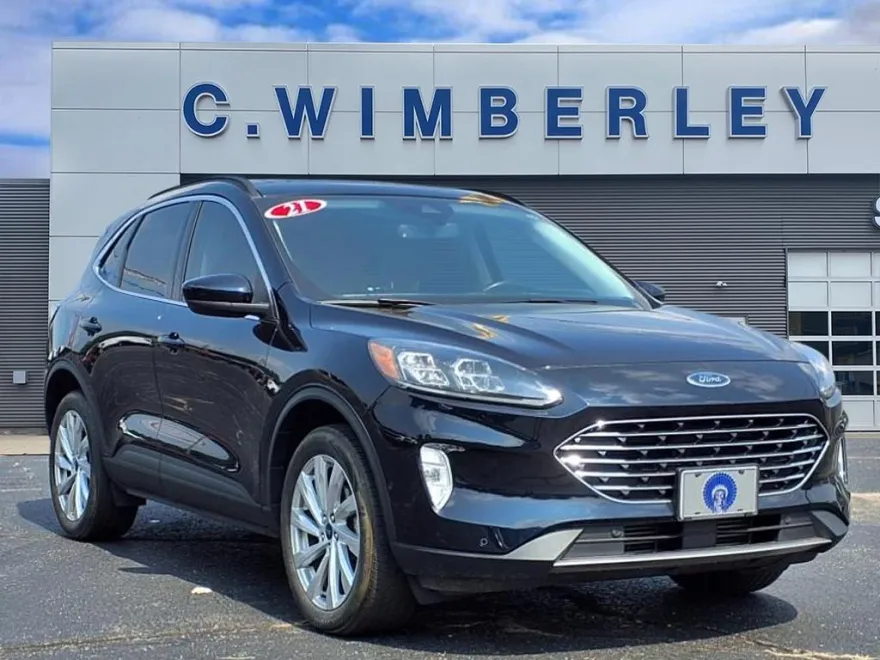 2021 Ford Escape Titanium photo 1
