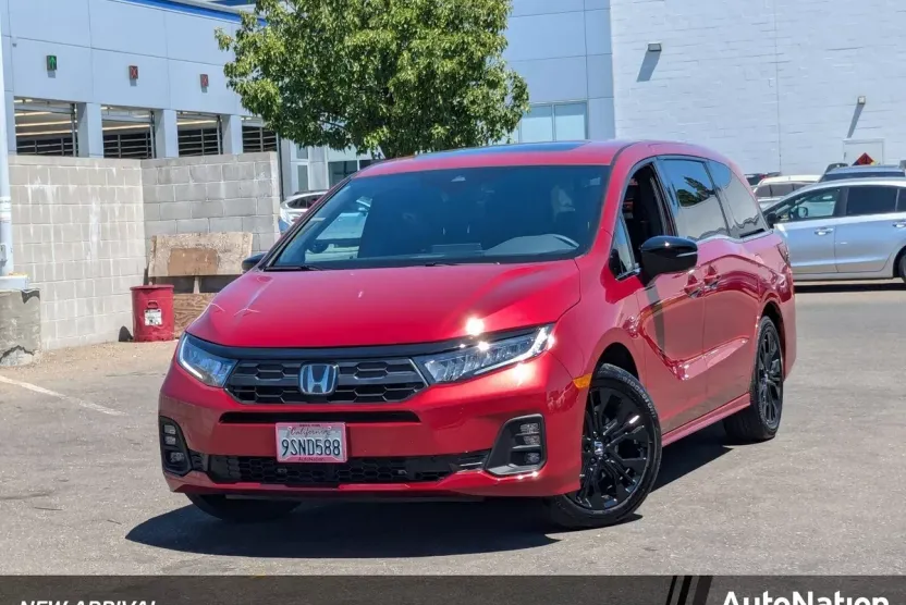 2025 Honda Odyssey photo 1