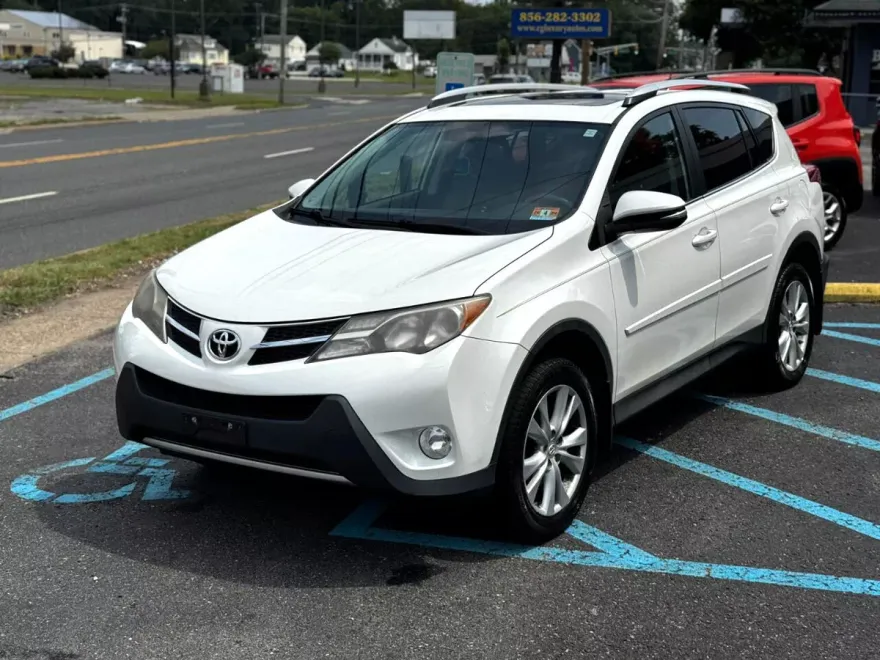 2013 Toyota RAV4 Limited photo 1