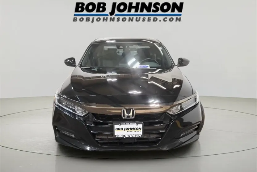 2019 Honda Accord Sport 2.0T photo 1