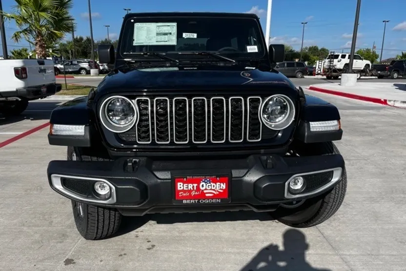 2025 Jeep Wrangler Sahara photo 1