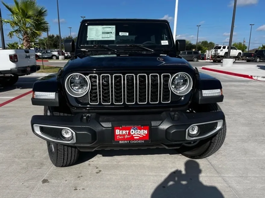 2025 Jeep Wrangler Sahara photo 1
