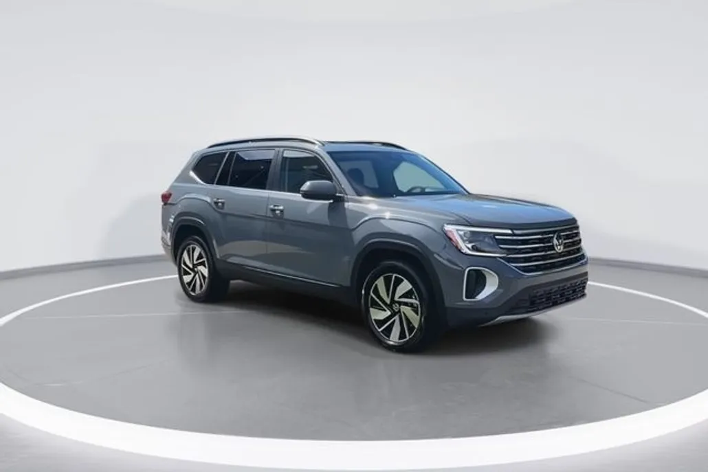 2026 Volkswagen Atlas SE Technology photo 1