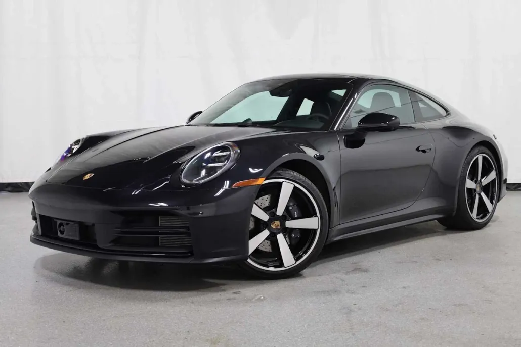 2025 Porsche 911 photo 1