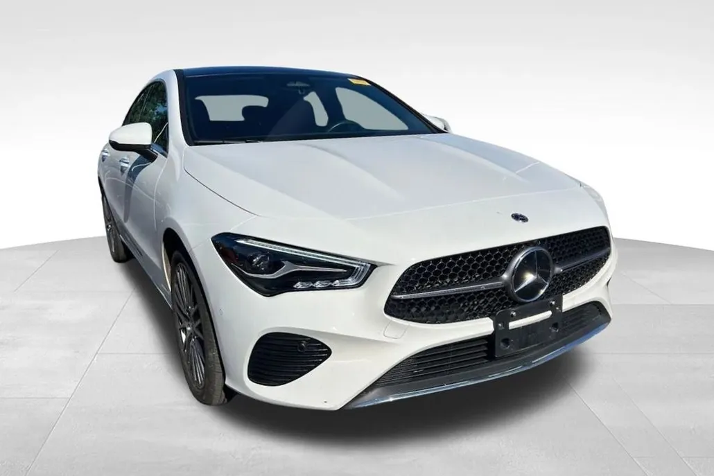 2025 Mercedes Benz CLA 250 4MATIC photo 1