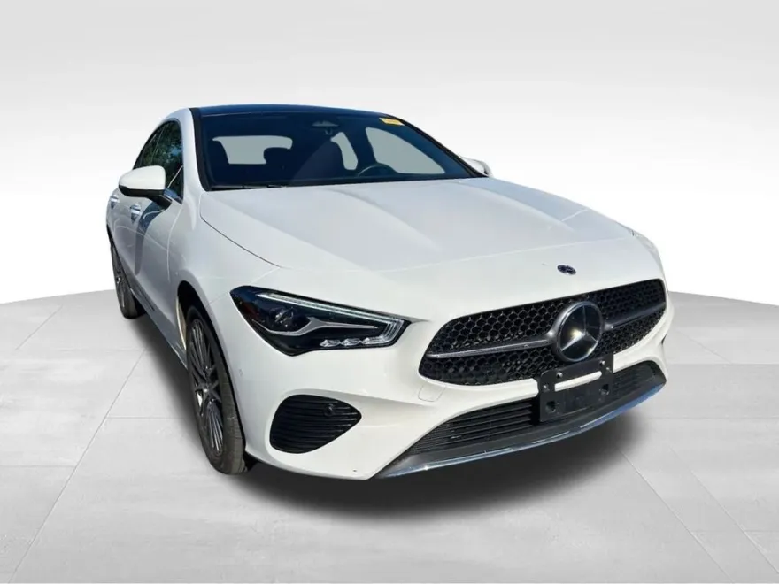 2025 Mercedes Benz CLA 250 4MATIC photo 1