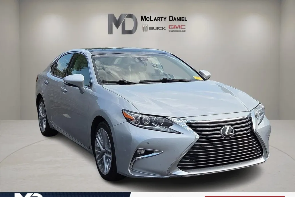 2016 Lexus ES 350 photo 1