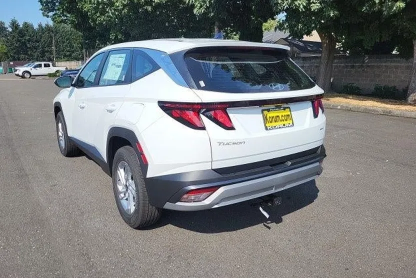 2025 Hyundai Tucson SE photo 1