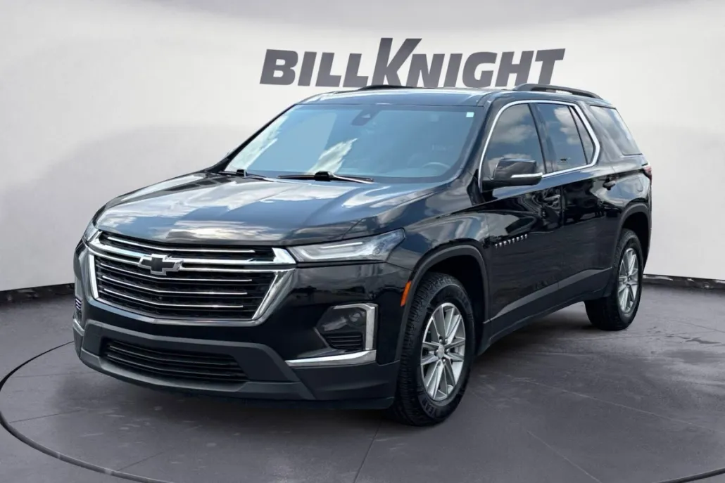 2023 Chevrolet Traverse 1LT photo 1