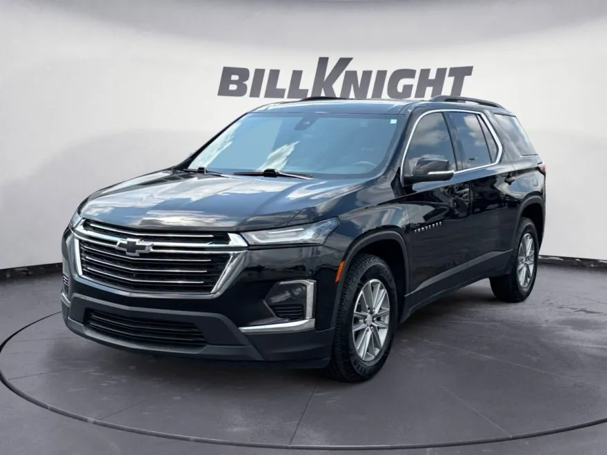 2023 Chevrolet Traverse 1LT photo 1