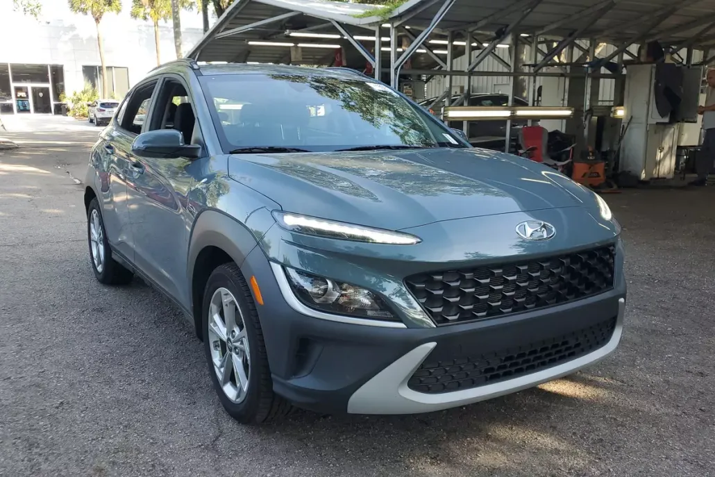 2022 Hyundai Kona SEL photo 1