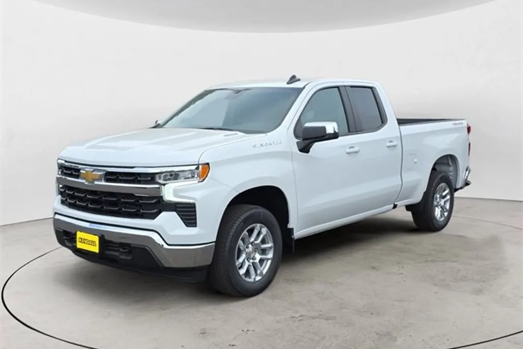 2026 Chevrolet Silverado 1500 LT photo 1