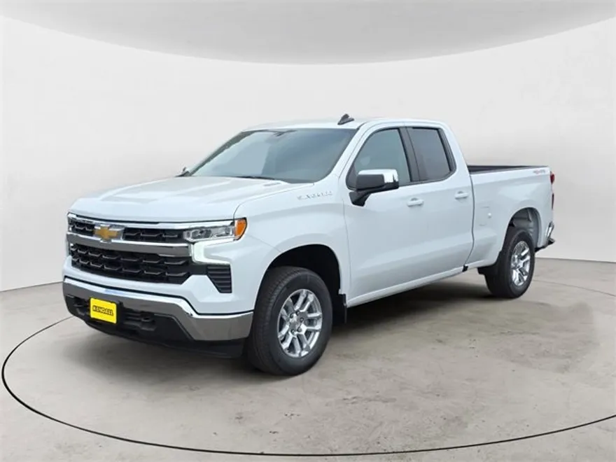 2026 Chevrolet Silverado 1500 LT photo 1