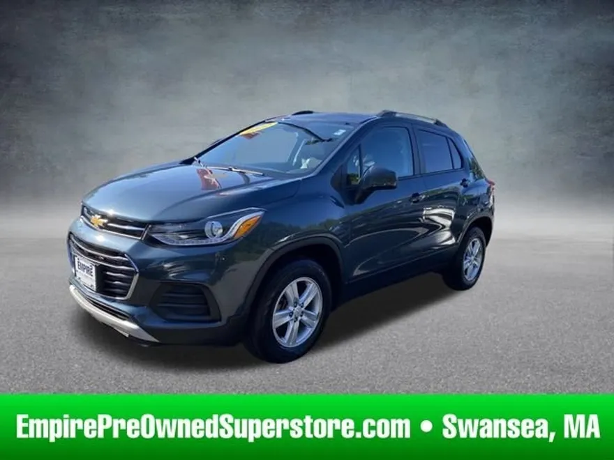 2022 Chevrolet Trax LT photo 1