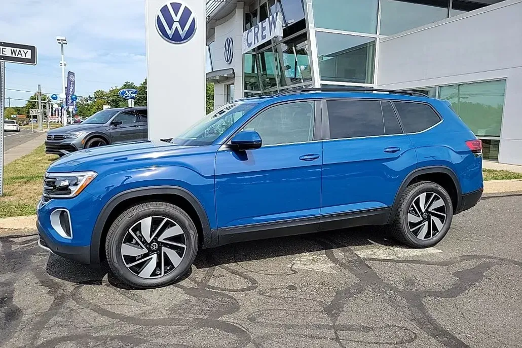 2026 Volkswagen Atlas SE Technology photo 1