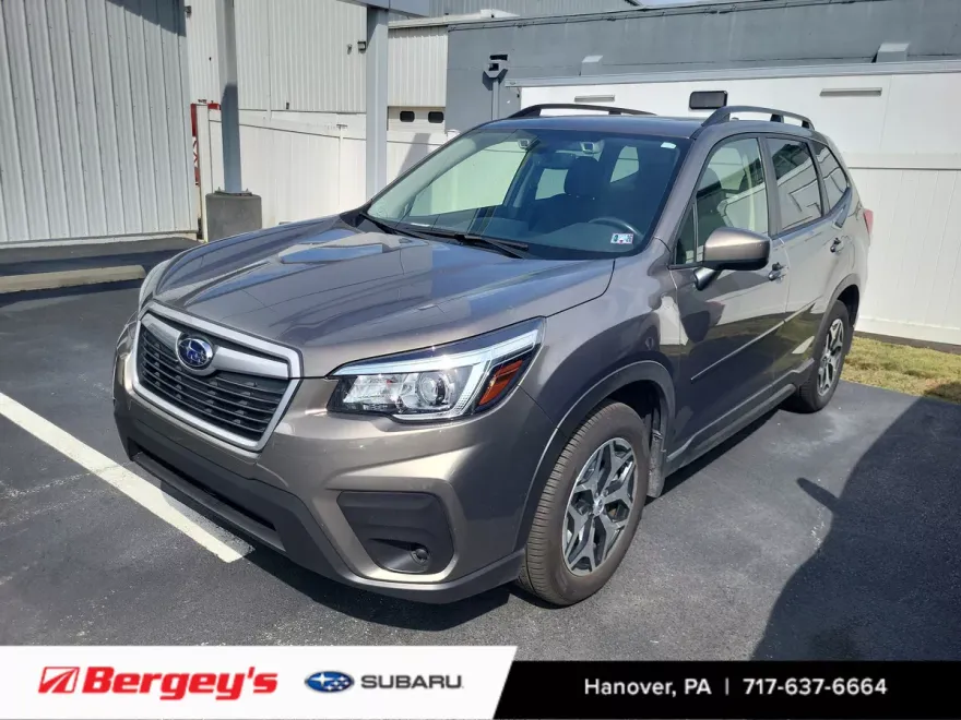 2020 Subaru Forester Premium photo 1