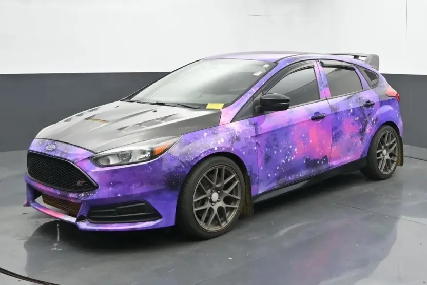2017 Ford Focus ST photo 1