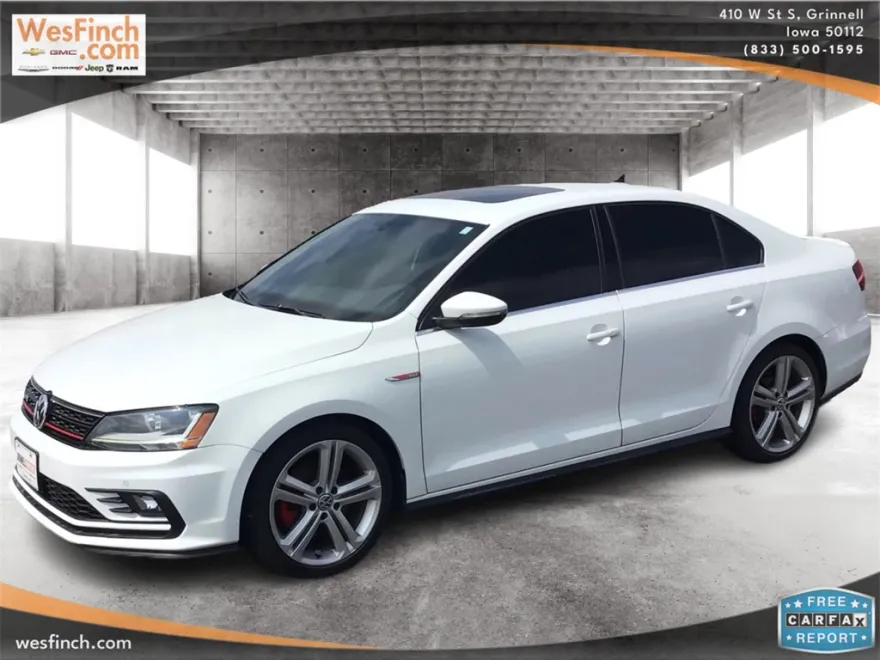 2017 Volkswagen Jetta GLI photo 1