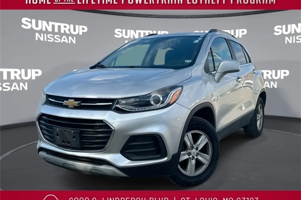 2017 Chevrolet Trax LT photo 1