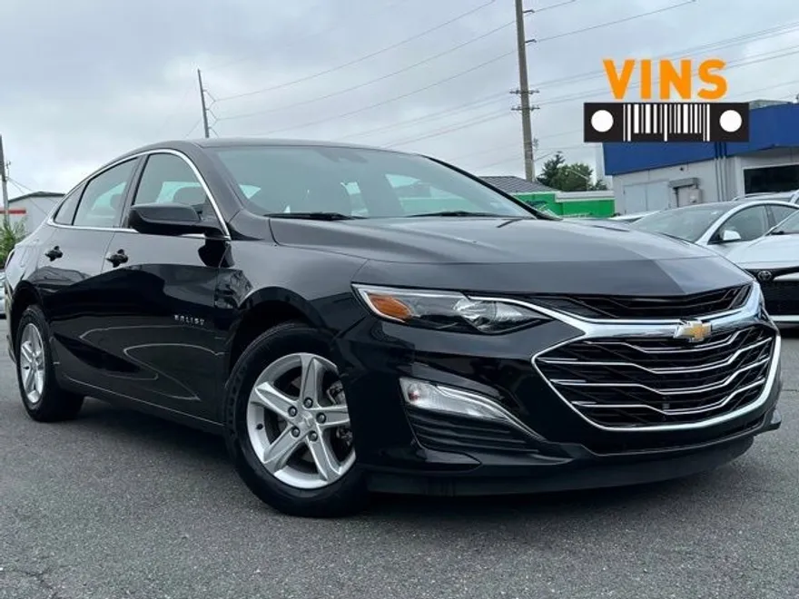2025 Chevrolet Malibu LS photo 1