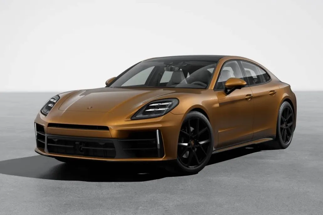 2025 Porsche Panamera 4 photo 1