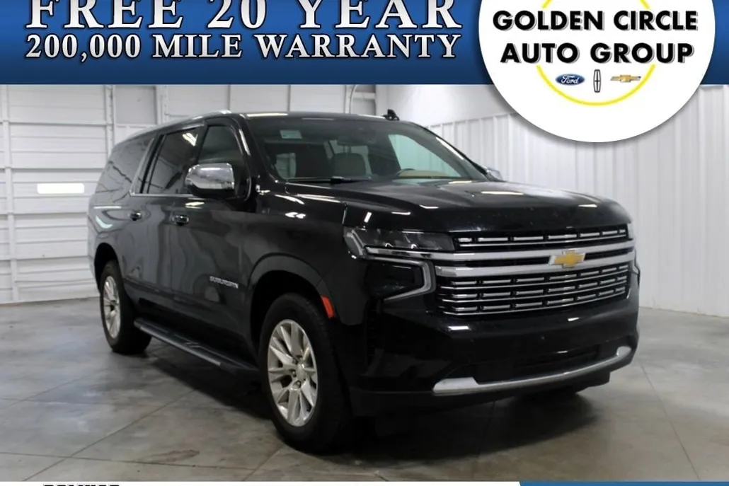 2024 Chevrolet Suburban Premier photo 1