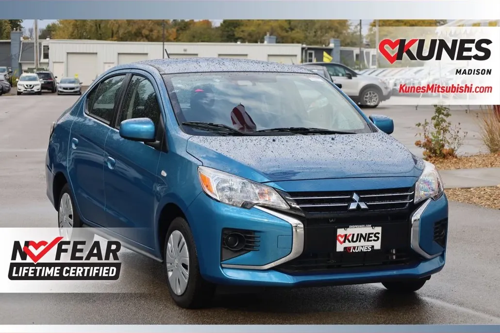 2024 Mitsubishi Mirage G4 ES photo 1