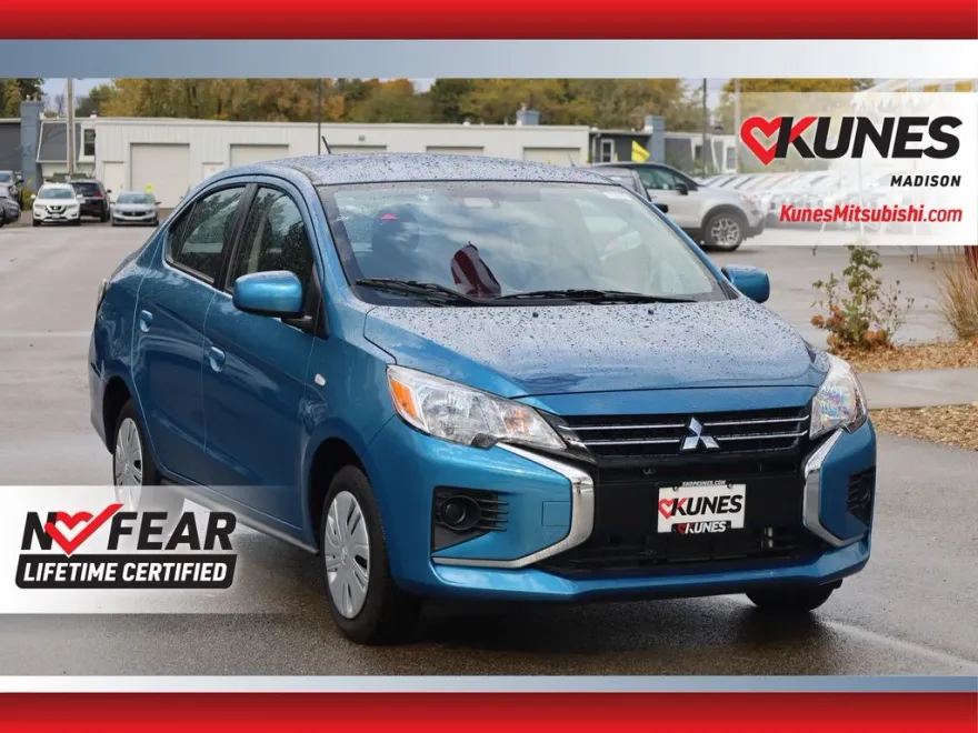 2024 Mitsubishi Mirage G4 ES photo 1