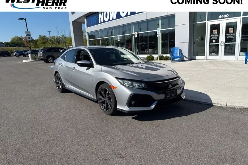 2018 Honda Civic Sport photo 1