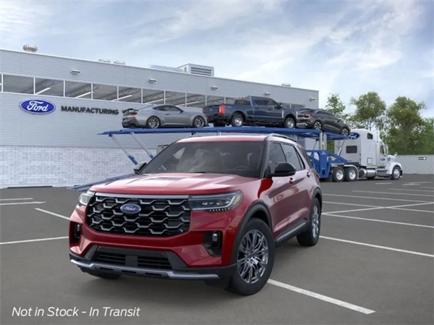 2025 Ford Explorer Platinum photo 1