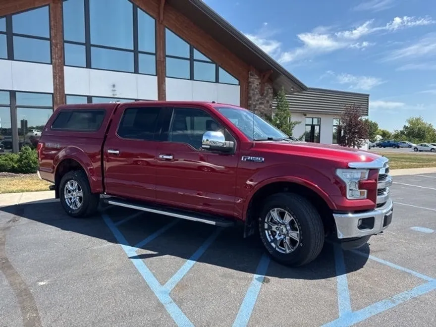 2016 Ford F-150 Lariat photo 1