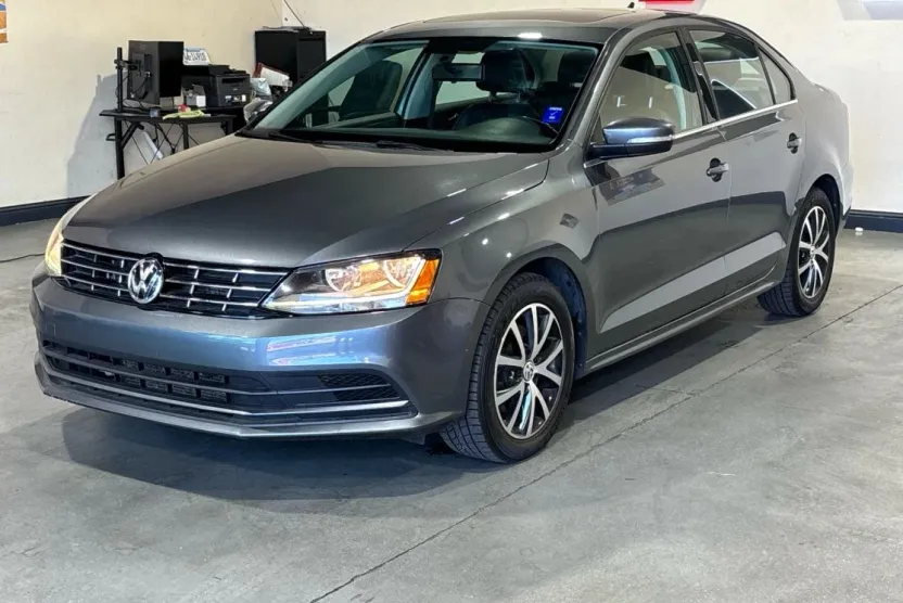 2018 Volkswagen Jetta SE Wolfsburg Edition photo 1
