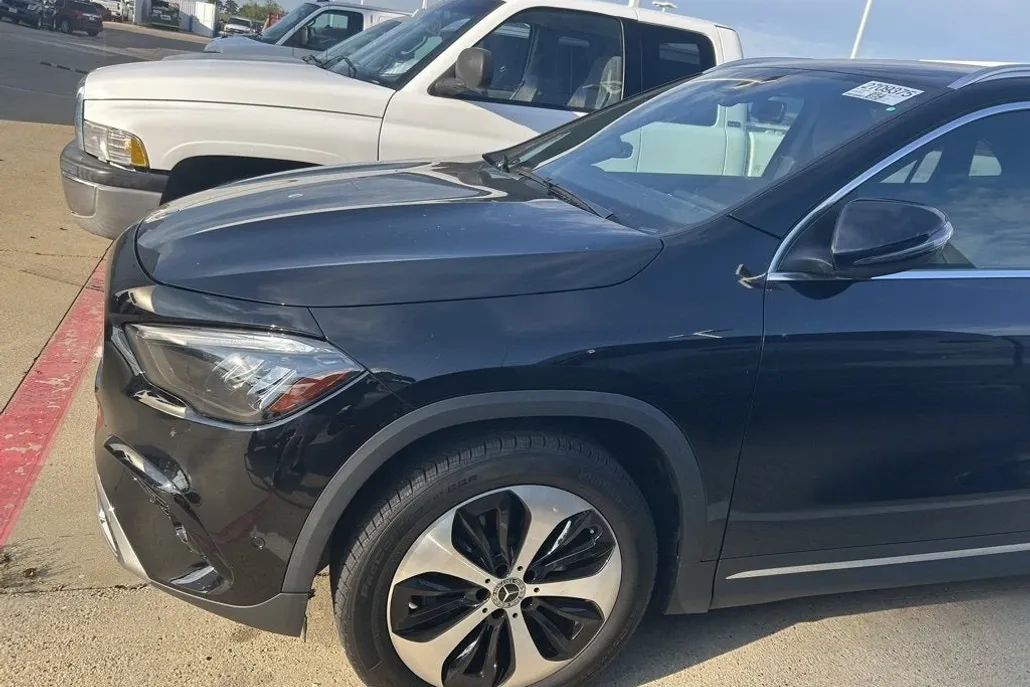 2024 Mercedes Benz GLA 250 photo 1
