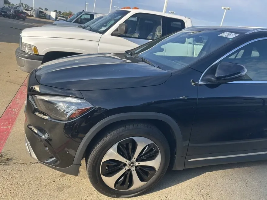 2024 Mercedes Benz GLA 250 photo 1