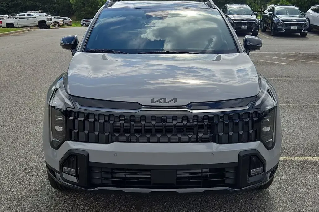 2026 Kia Sportage X-Line photo 1