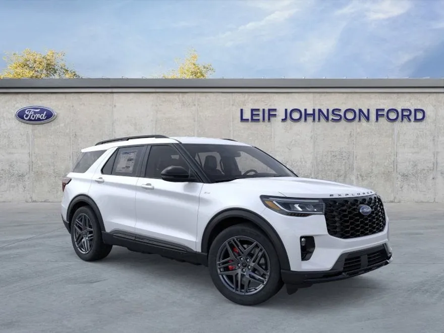 2025 Ford Explorer ST-Line photo 1