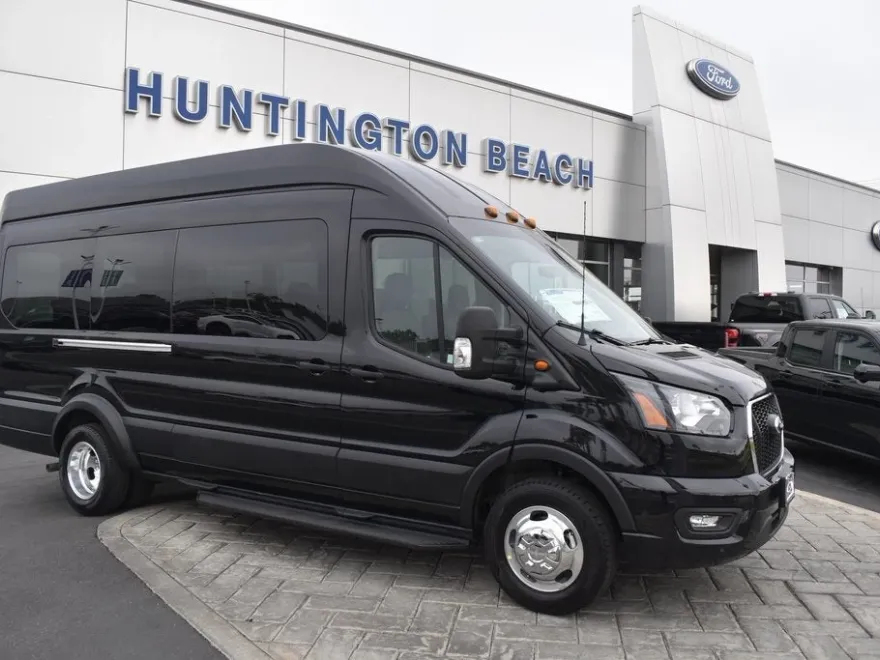 2025 Ford Transit photo 1