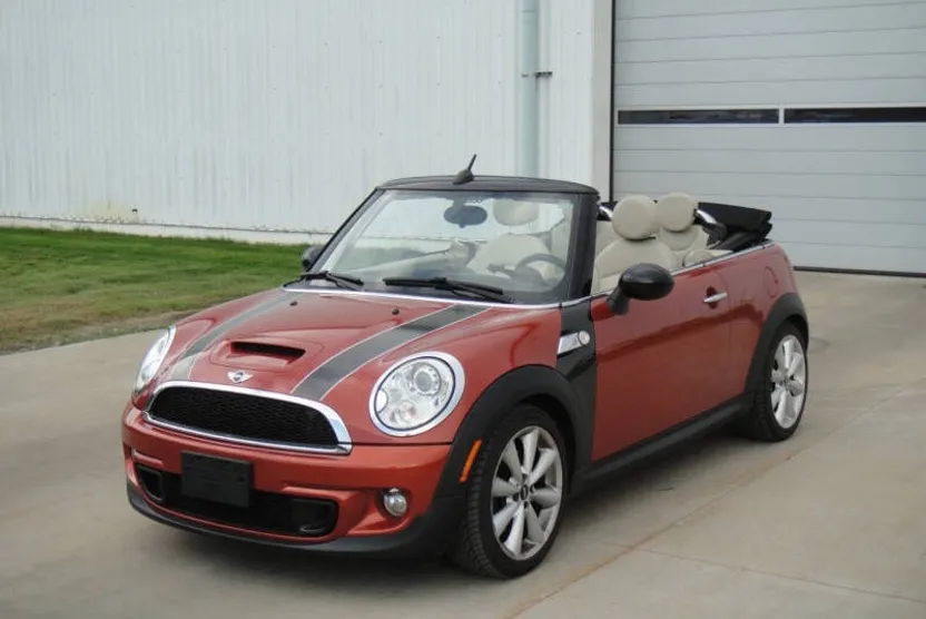 2012 Mini Cooper Convertible S photo 1