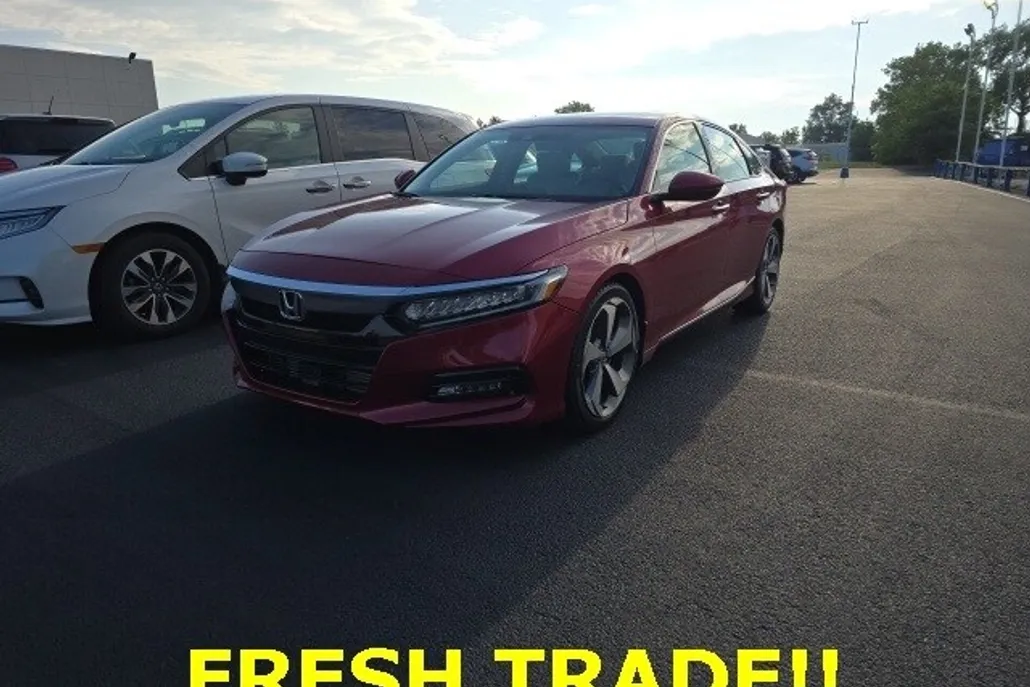 2020 Honda Accord Touring 2.0T photo 1